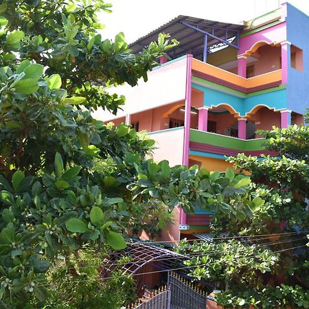 Rainbow Guest House Tiruvannāmalai Екстериор снимка