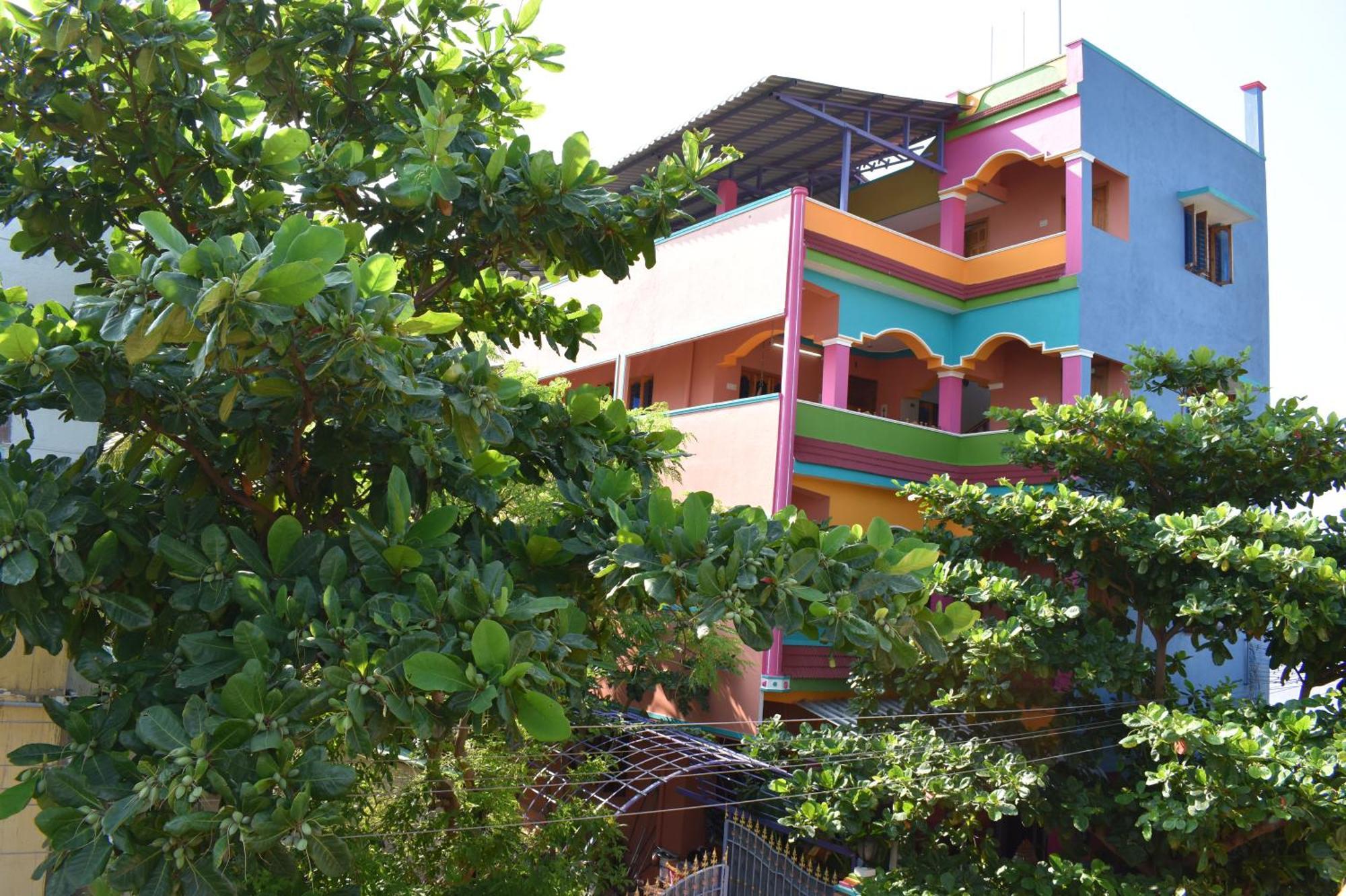 Rainbow Guest House Tiruvannāmalai Екстериор снимка
