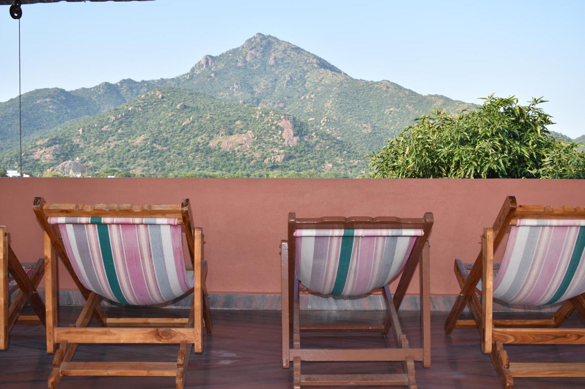 Rainbow Guest House Tiruvannāmalai Екстериор снимка