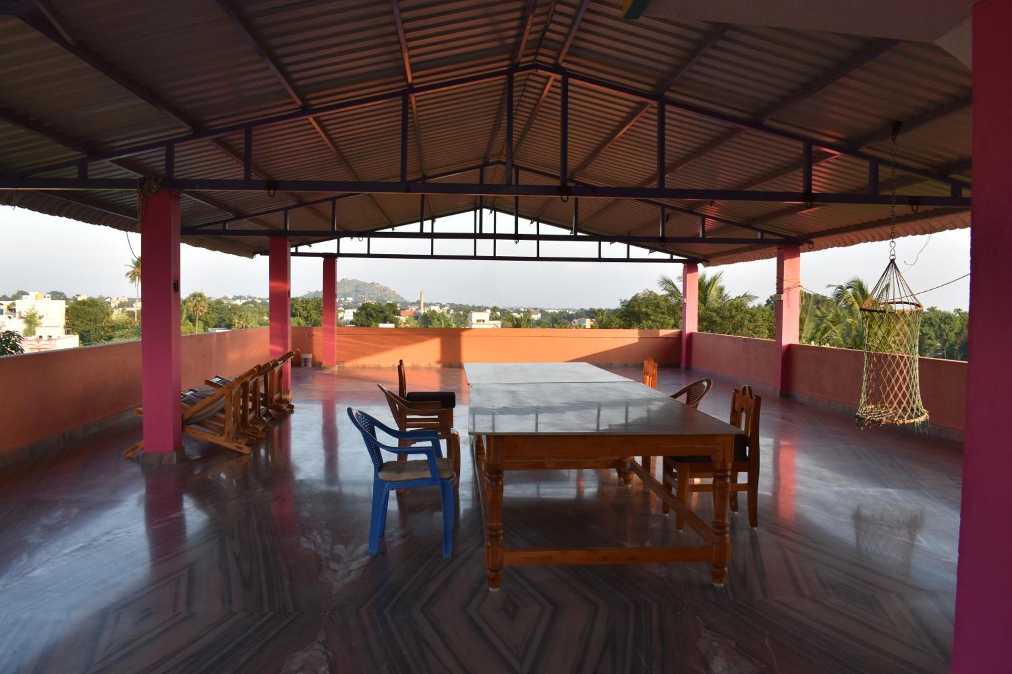 Rainbow Guest House Tiruvannāmalai Екстериор снимка