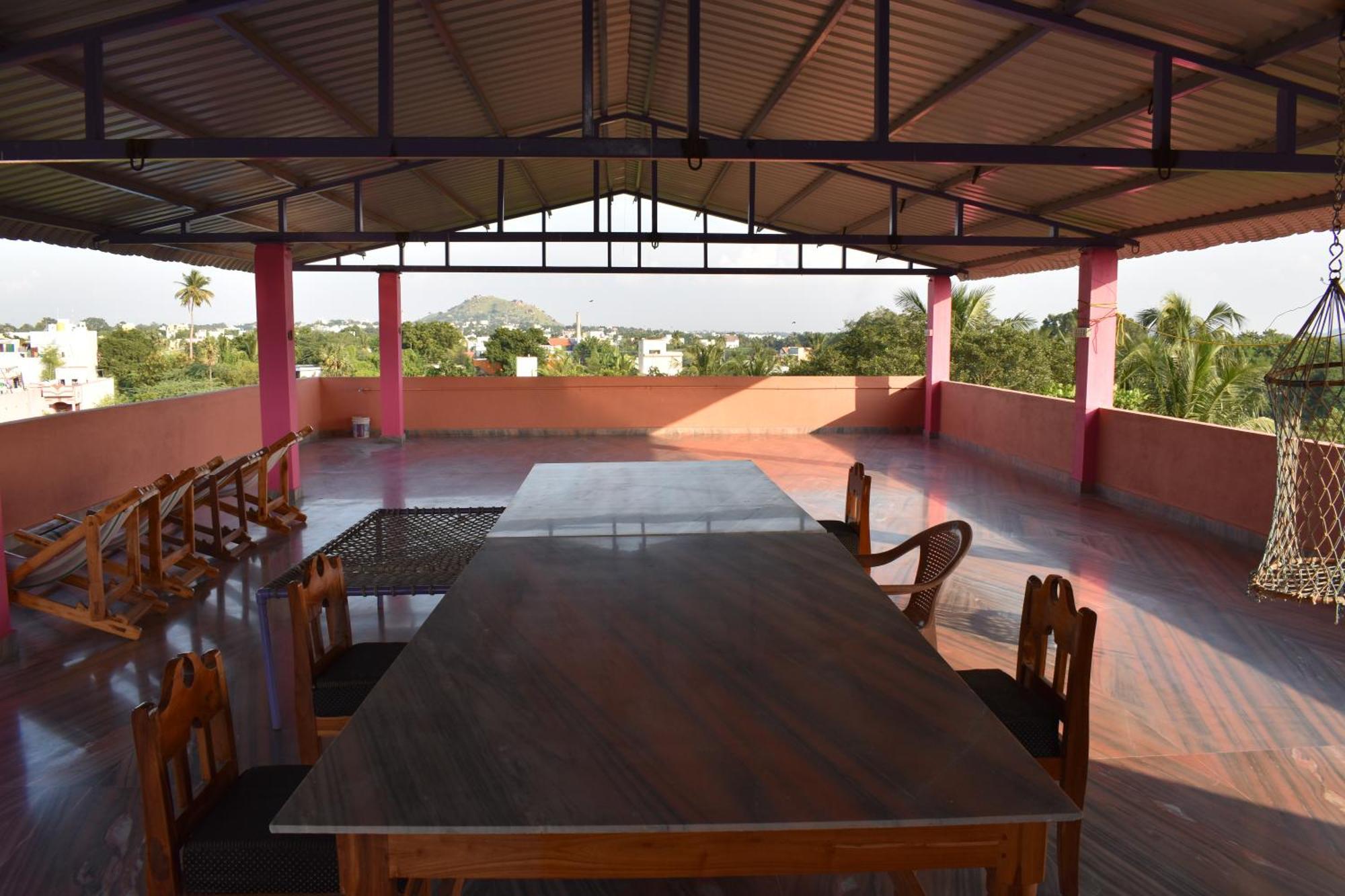 Rainbow Guest House Tiruvannāmalai Екстериор снимка